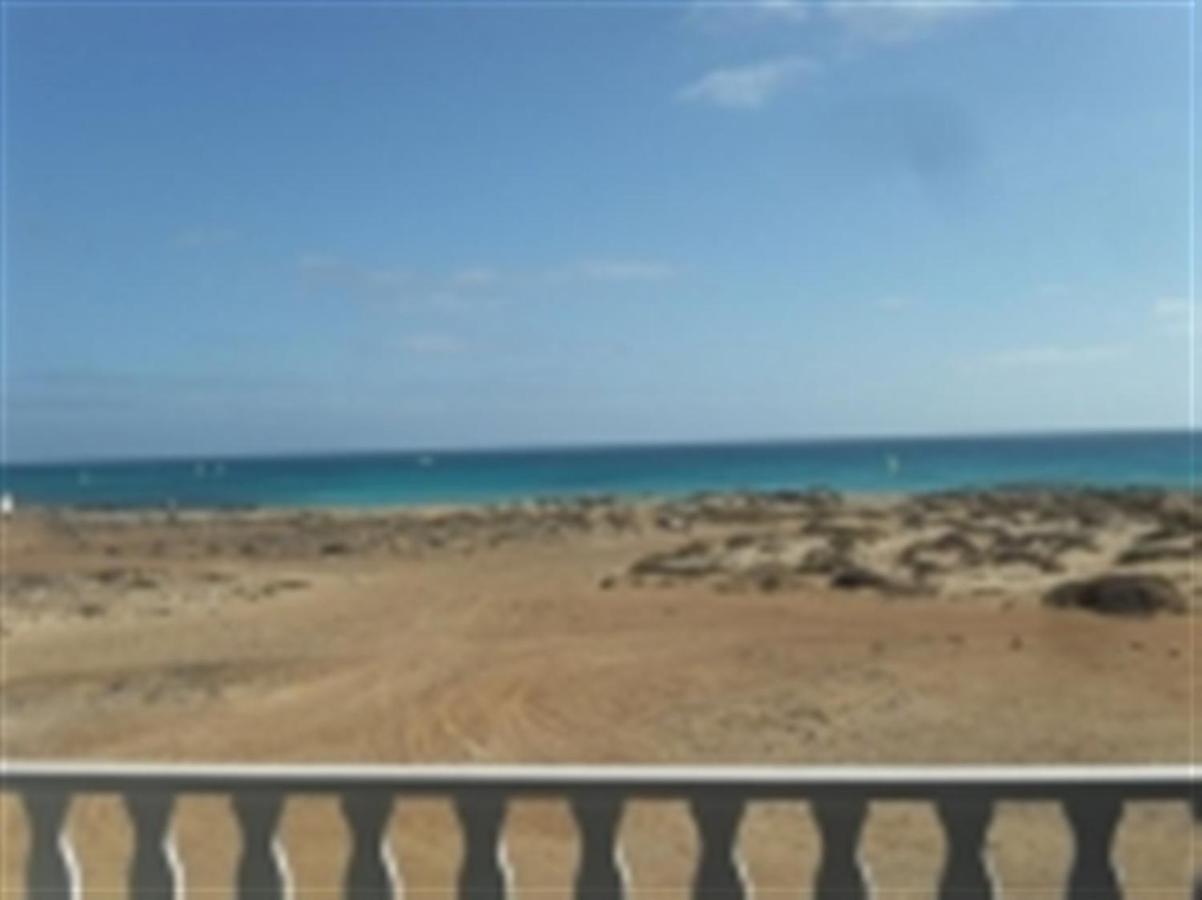 Adult Only Beachfront 2 Bedroom Apartment Santa Maria Airport Pick Up, Aircon, Unlimited Wifi Ideal For Remote Working And Long Stay Exterior foto