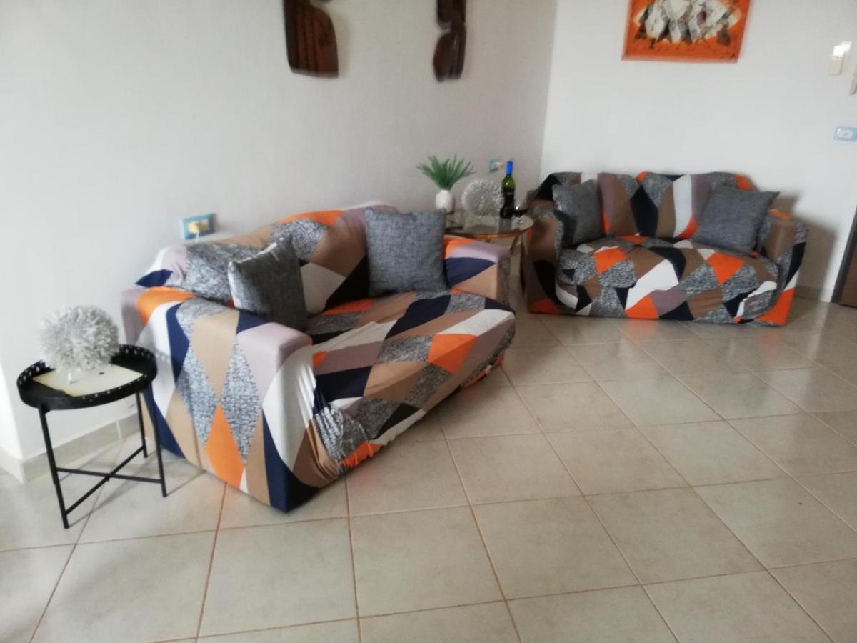 Adult Only Beachfront 2 Bedroom Apartment Santa Maria Airport Pick Up, Aircon, Unlimited Wifi Ideal For Remote Working And Long Stay Exterior foto